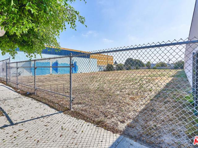 Commercial for sale in Gardena, California