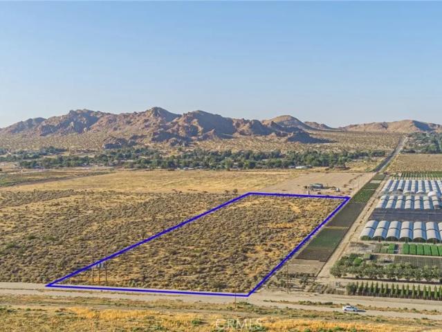Land for sale in Palmdale, California
