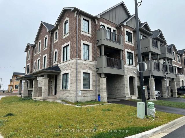 Townhouse for rent in Woburn, Ontario