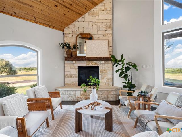 House for sale in Rogers, Texas