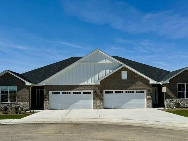 Townhouse for sale in New Lenox, Illinois