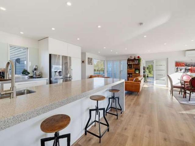 Property for sale in Cust, Canterbury