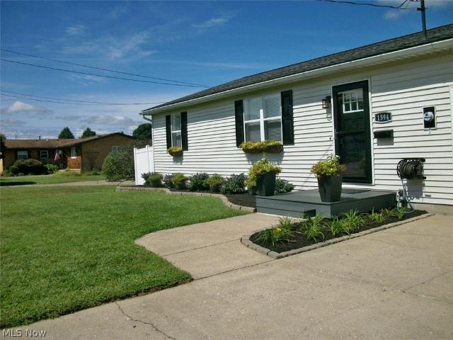 House for sale in Belpre, Washington County
