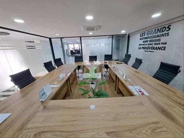 Local commercial vente à Anfa, Gharb-Chrarda-Beni Hssen