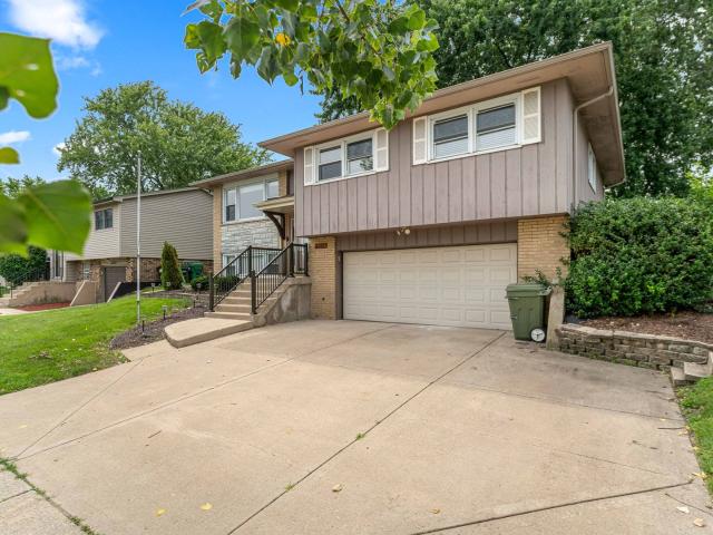 House for sale in Tinley Park, Illinois