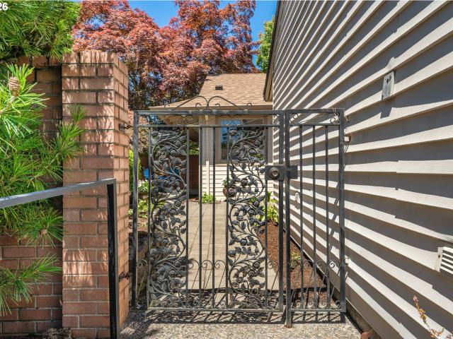 Townhouse for sale in Oregonia