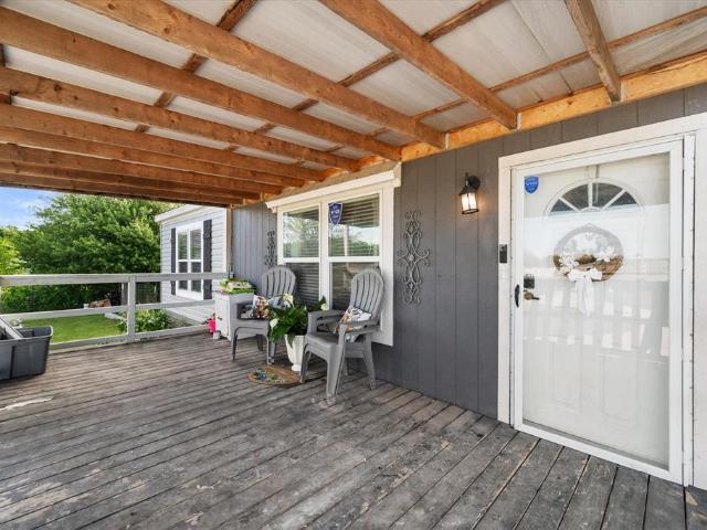 House for sale in Navarro, Texas