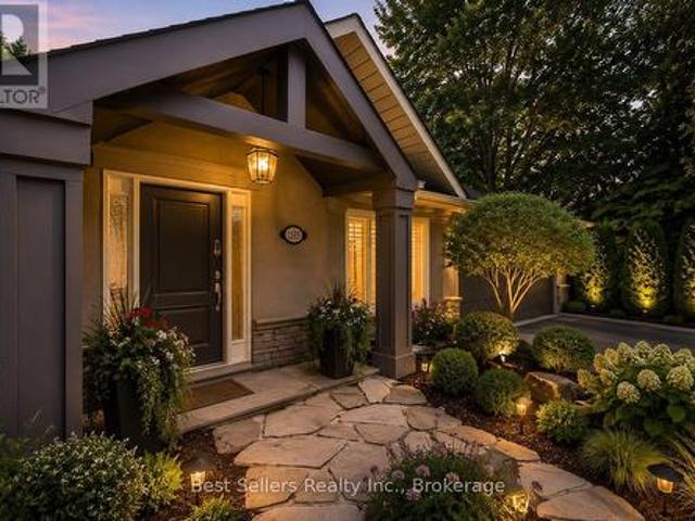 House for sale in Mineola, Mississauga