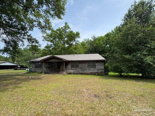 House for sale in Brewton, Alabama