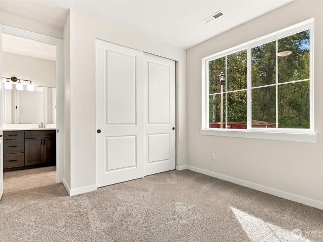 House for sale in Enumclaw, Washington
