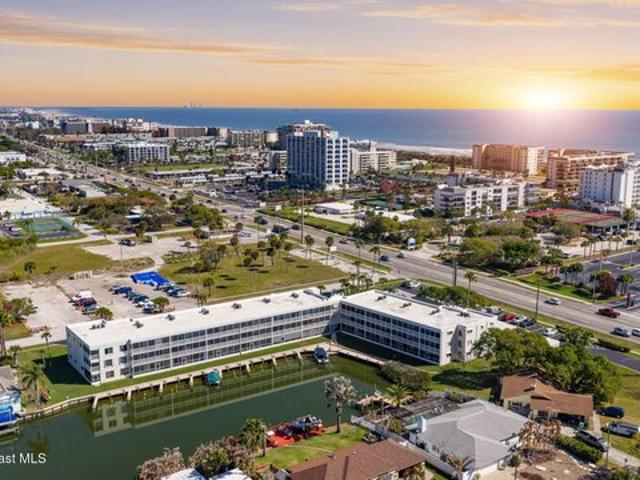 Condo for sale in Cocoa Beach, Brevard County