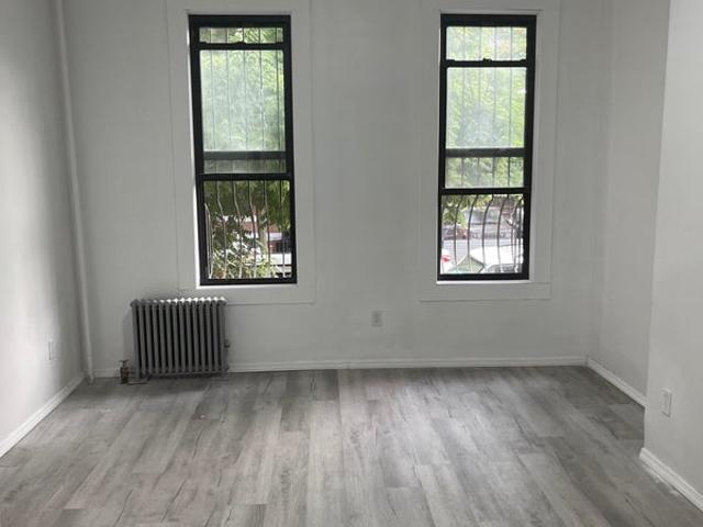 Room for rent in Arverne, New York