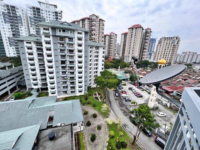 Condominium for sale in Petaling, Damansara Damai