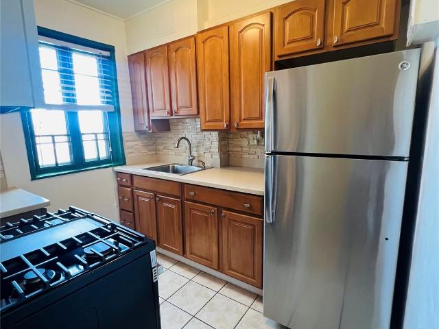 Condo for sale in The Bronx, Arverne