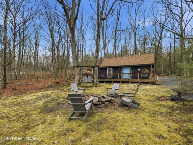 House for sale in Hawley, Pennsylvania