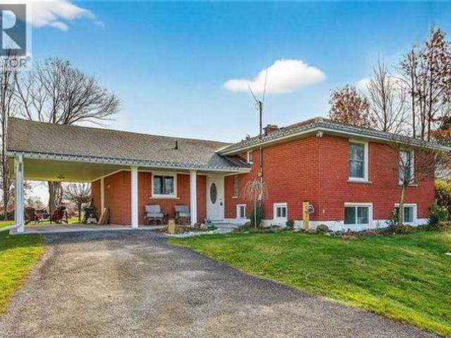 House for sale in Ancaster, Ontario