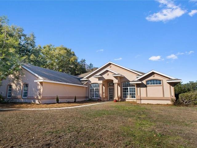 House for sale in Anthony, Florida