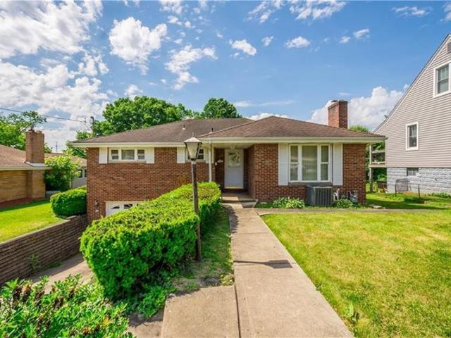 House for sale in Carnegie, Pennsylvania