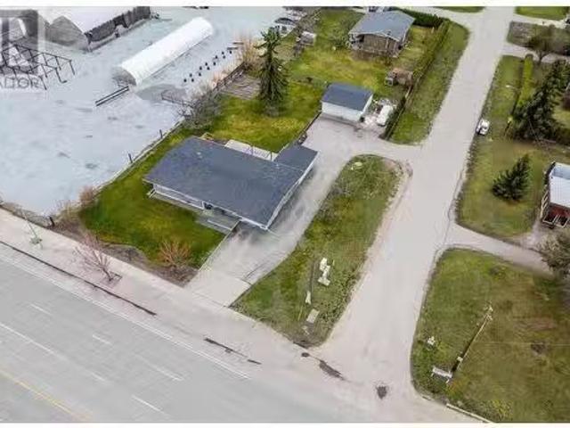 House for sale in Winfield, British Columbia