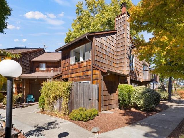 Condo for sale in Rohnert Park, Sonoma County