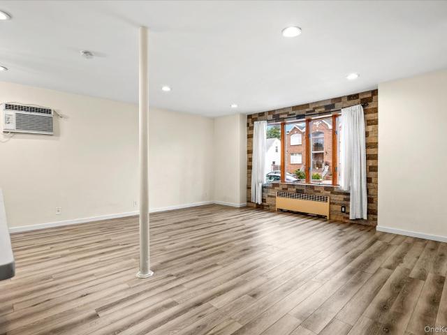 House for sale in Queens, Arverne