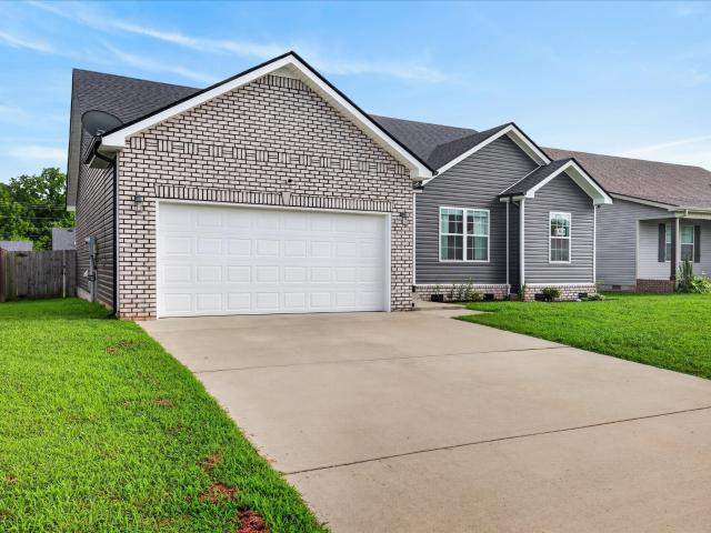 House for sale in Fort Campbell, Kentucky