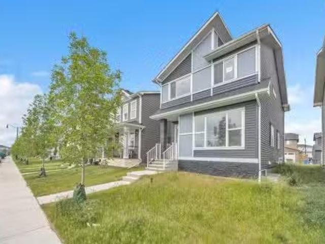 House for sale in Chestermere, Alberta