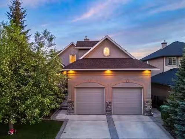 House for sale in Discovery Ridge, Calgary