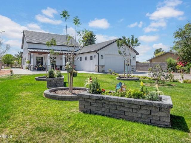 House for sale in Gilbert, Arizona