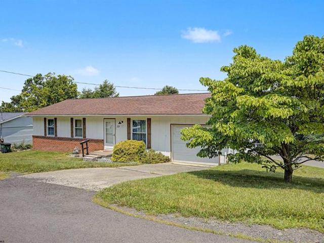 House for sale in Morgantown, West Virginia