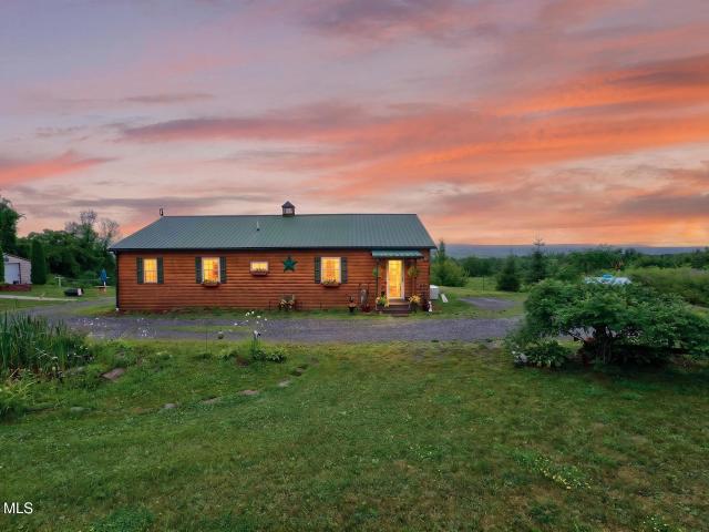 House for sale in Glen, New York
