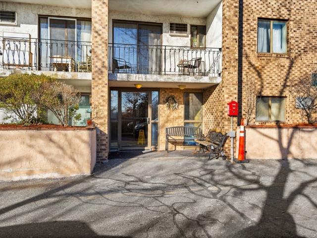 Condo for sale in Stoneham, Massachusetts