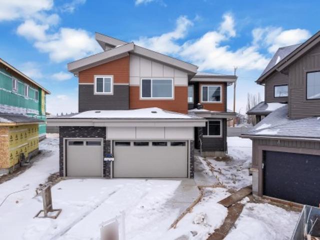 House for sale in Stony Plain, Alberta