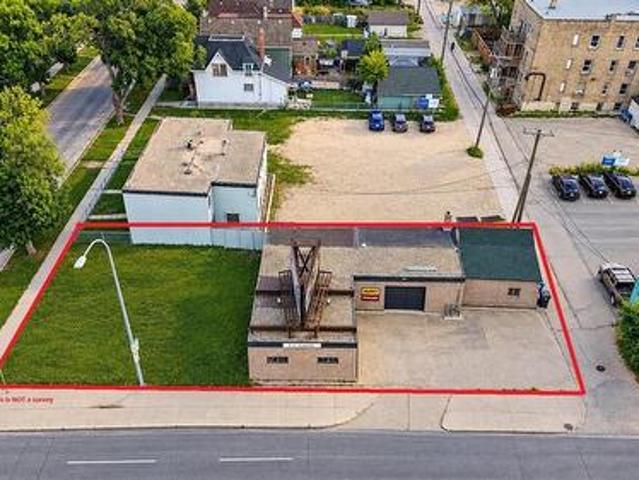 Commercial for sale in Centennial Neighbourhood, Winnipeg