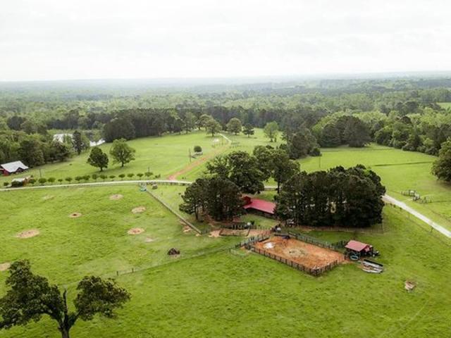 House for sale in Marion, Texas