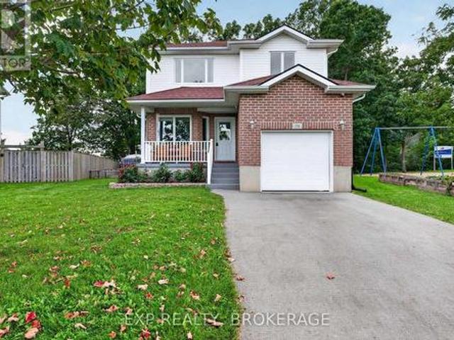 House for sale in Lakeside Ponds, Loyalist