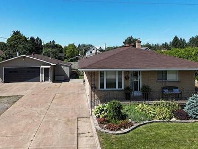 House for sale in Sault Sainte Marie, Ontario