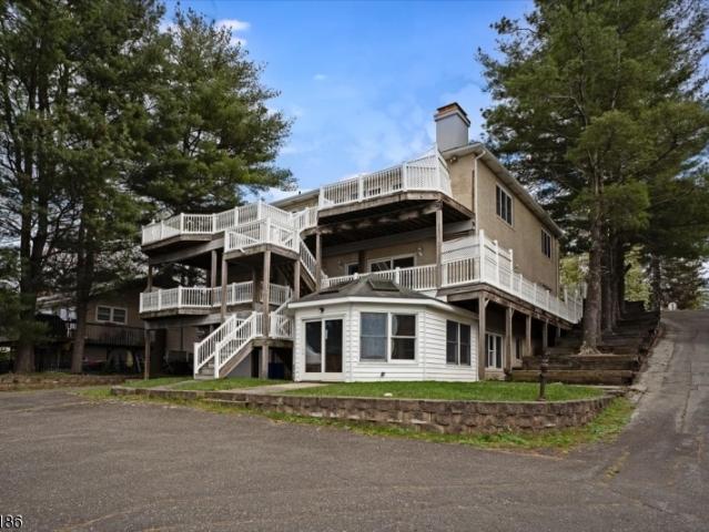 House for sale in Landing, New Jersey