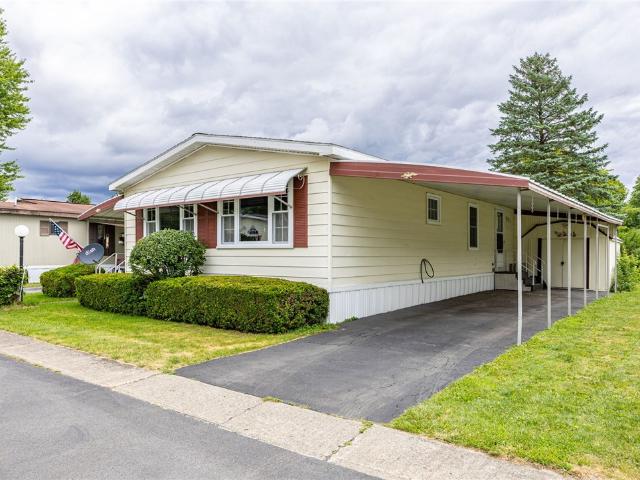 House for sale in Farmington, New York