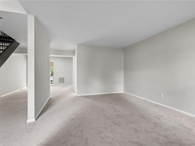 Townhouse for sale in Virginia