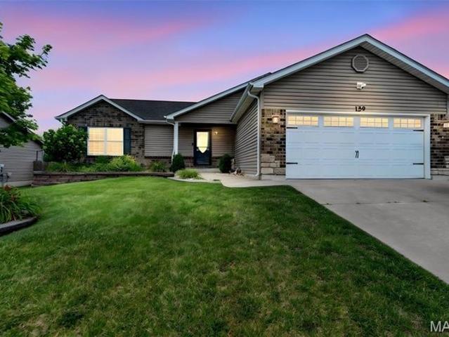 House for sale in Shadow Ridge Estates, Wentzville