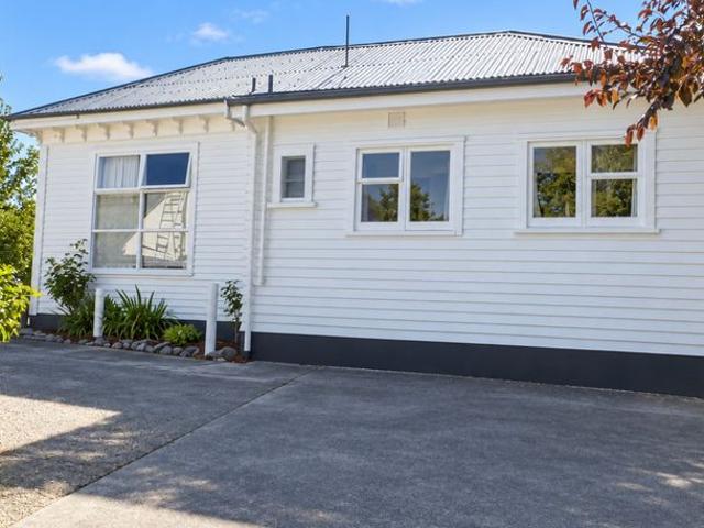 Apartment for rent in Chaslands, Canterbury