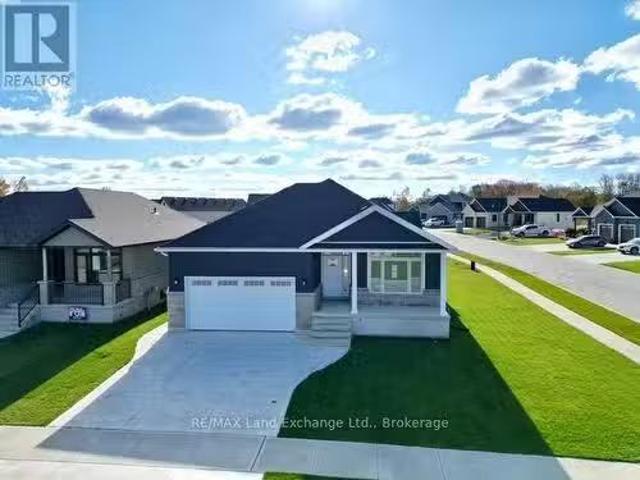 House for sale in Saugeen Shores, Ontario