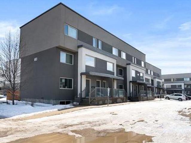 Townhouse for sale in East St. Paul, Manitoba