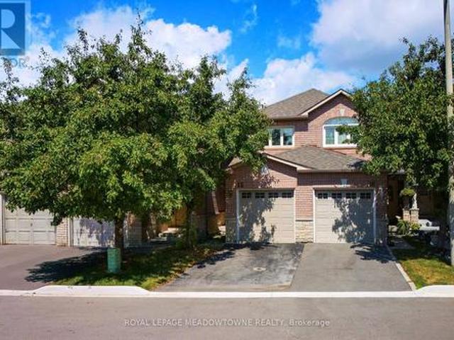 Townhouse for sale in Mississauga, Ontario