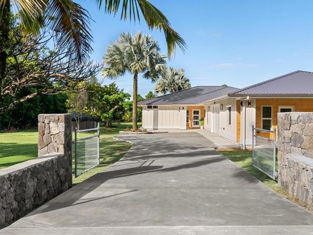 House for sale in Keaau, Hawaiʻi County