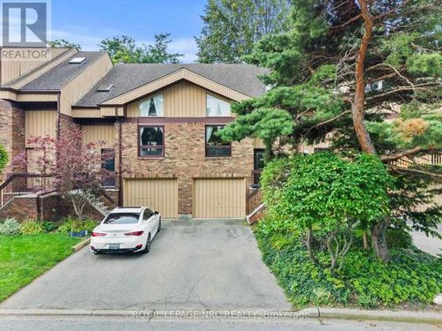Townhouse for sale in Niagara, Ontario
