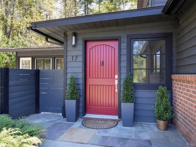 House for sale in Bearsville, New York