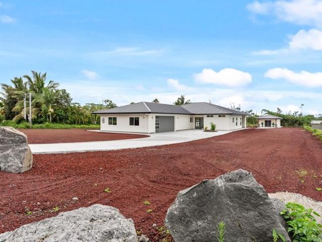 House for sale in Keaau, Hawaiʻi County