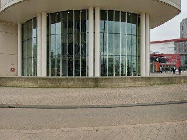 Bedrijfspand te huur in Kop van Zuid, Rotterdam